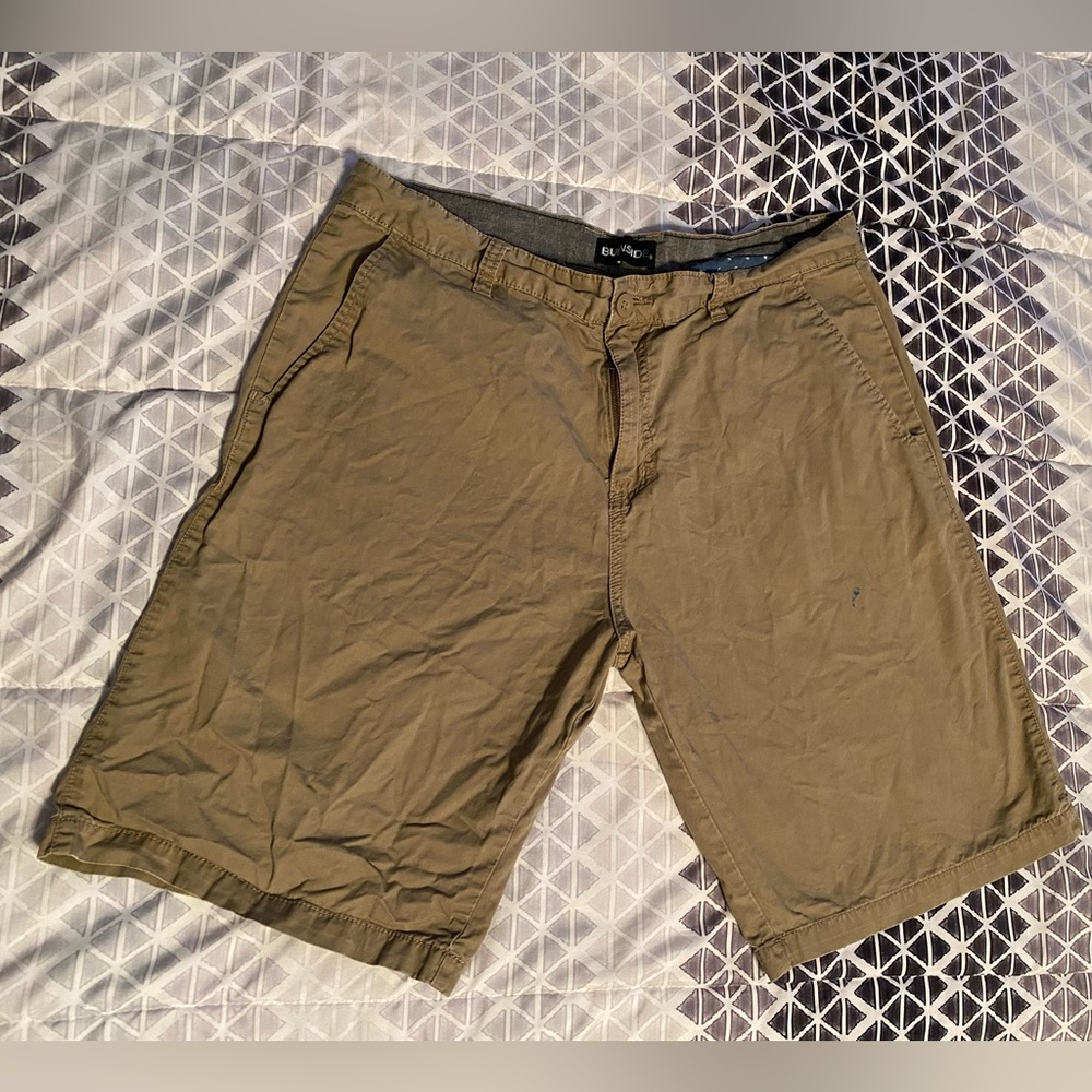Burnside tan kaki shorts